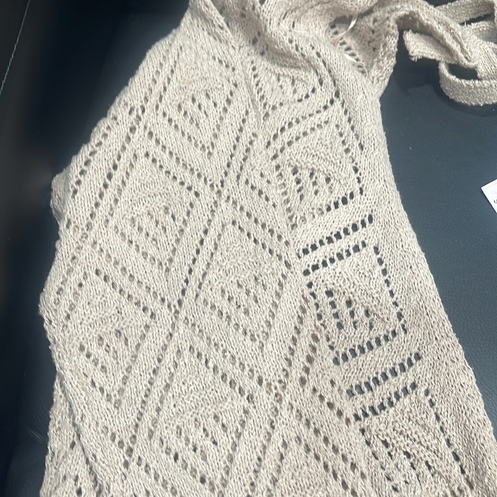 Sweater - Picture 4 of 8